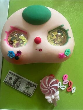 80% customized Baby Three face with glitter and light up eyes